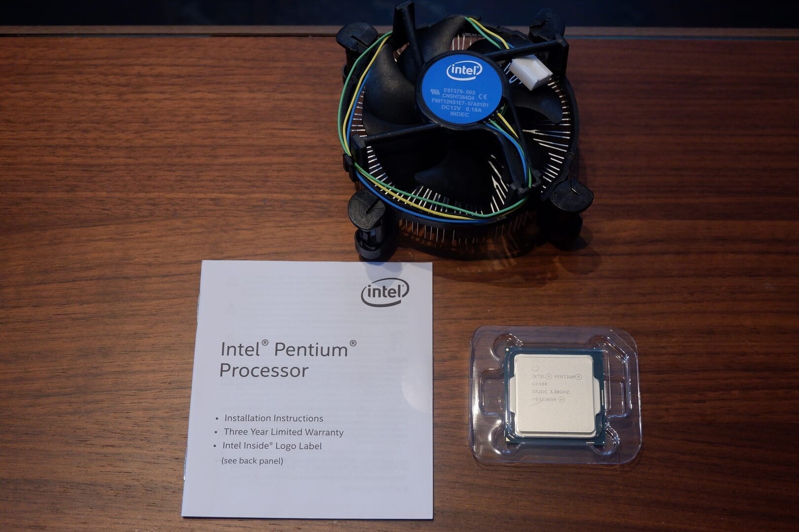 Intel Pentium G4400 - 付属品