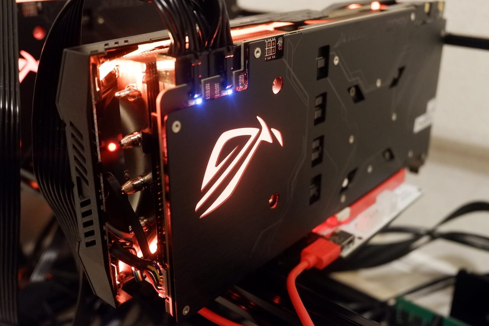 Geforce Gtx 1080ti 2枚で仮想通貨採掘マイニングリグを構築しました L 7 Records