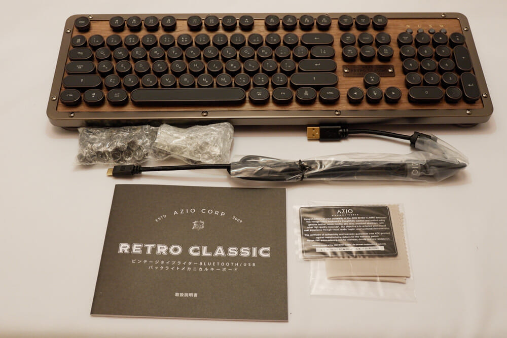 最終決算 【4/3迄】AZIO タイプライター風キーボード CLASSIC RETORO PC周辺機器